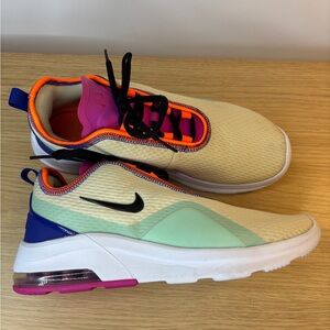 Nike‎ AirMax Motion 2 Athletic Shoes Woman’s 10